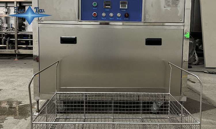 超聲波清洗機為什么用純水？揭秘水質對清洗效果與機器壽命的關鍵影響